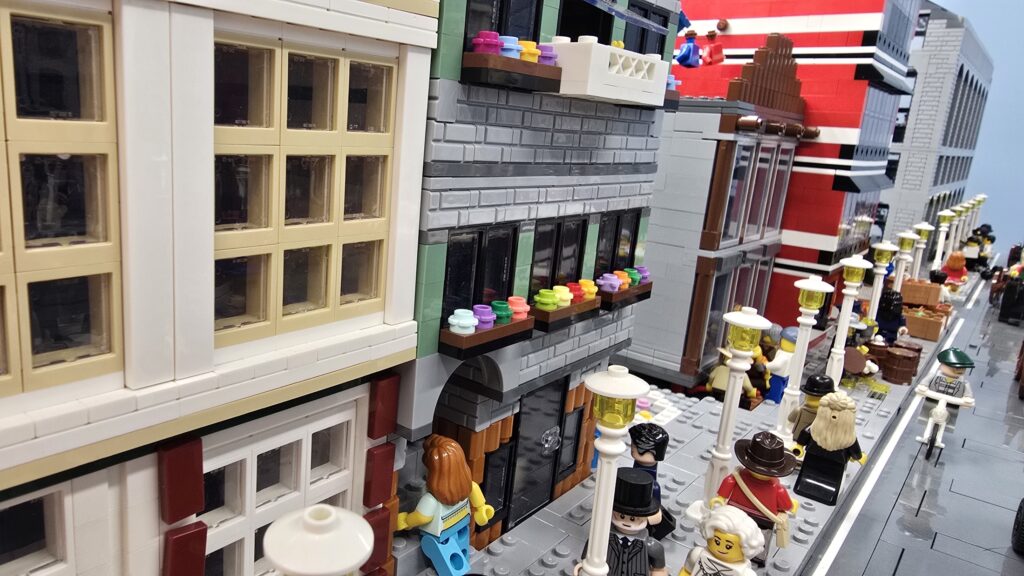 1920s Custom LEGO Apartment Building